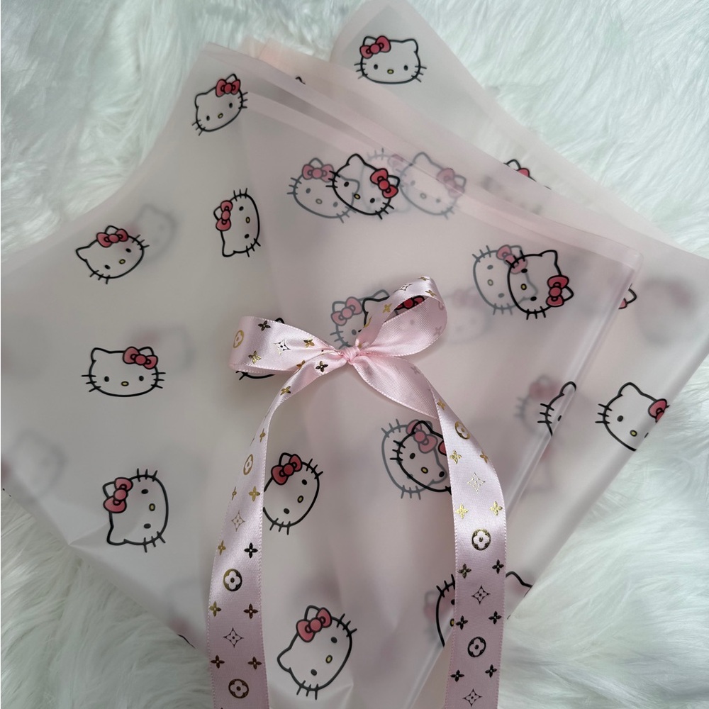 20 Sheets Waterproof Korean Floral Wrapping Flowers Hello Kitty + 5 Yards Ribbon